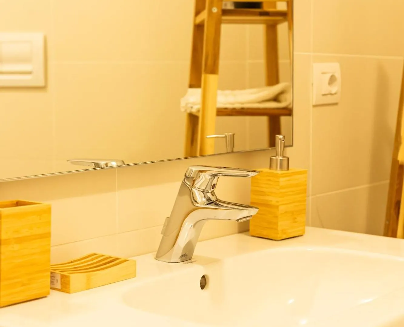 Apartment Prime Living - Green Suite Sui Navigli Milan